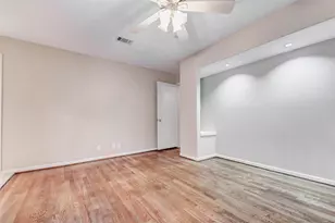 9650 Val Verde St, Houston, TX 77063 - Photo 27