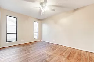 9650 Val Verde St, Houston, TX 77063 - Photo 31