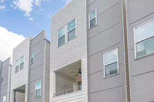 2721 Clinton Dr, Houston, TX 77020 - Photo 1