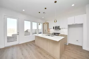 9135 Besos Ln, Houston, TX 77051 - Photo 13