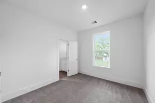 7508 Carver Rd, Houston, TX 77088 - Photo 17