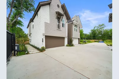 7508 Carver Road #E, Houston, TX 77088 - Photo 3