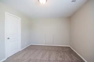 10002 Chase Ct, Baytown, TX 77521 - Photo 9