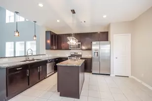 10002 Chase Ct, Baytown, TX 77521 - Photo 5