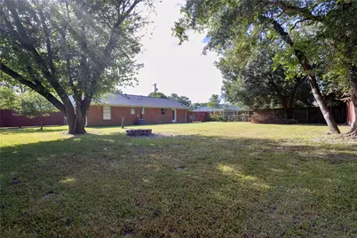 716 Gubert Lane, Alvin, TX 77511 - Photo 33
