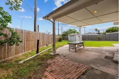 1506 Harbor View Circle, Galveston, TX 77550 - Photo 39