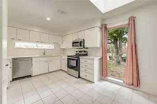 12327 Fairmeadow Dr, Houston, TX 77071 - Photo 17