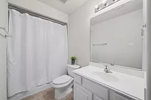 2630 Shady Acres Ct, Houston, TX 77008 - Photo 39