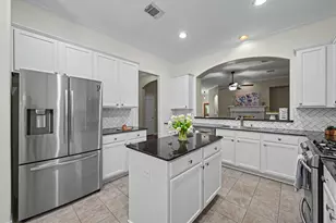 2630 Shady Acres Ct, Houston, TX 77008 - Photo 21