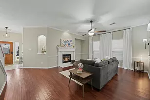 2630 Shady Acres Ct, Houston, TX 77008 - Photo 13