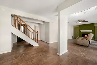5331 Village Springs Drive, Houston, TX 77339 - Photo 5