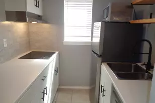 2225 Mimosa Dr, Houston, TX 77019 - Photo 11