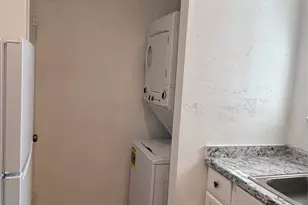 12615 Brookglade Cir, Houston, TX 77099 - Photo 9