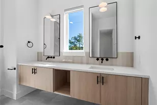 1421 E 36th St, Houston, TX 77022 - Photo 33