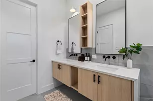 1421 E 36th St, Houston, TX 77022 - Photo 31