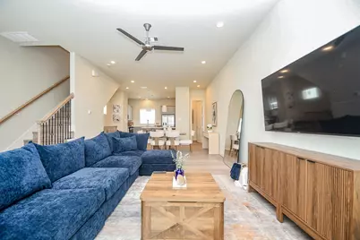 139 Eastwood Street, Houston, TX 77011 - Photo 3