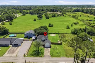 425 Blueberry St, Bridge City, TX 77611 - Photo 41