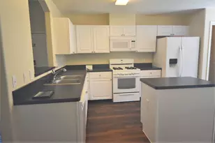 8567 Chaletford Dr, Houston, TX 77044 - Photo 5