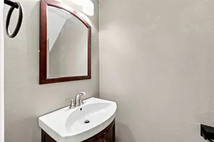 1325 Dorothy St, Houston, TX 77008 - Photo 13