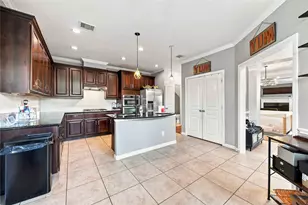 1325 Dorothy St, Houston, TX 77008 - Photo 7
