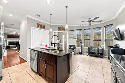 1325 Dorothy Street, Houston, TX 77008 - Photo 9