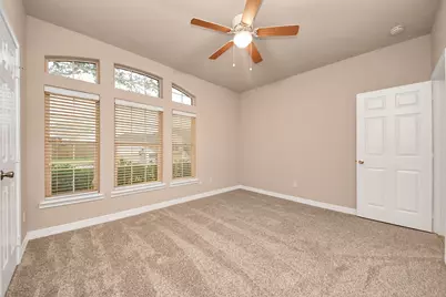 6 Prairie Oaks Drive, La Marque, TX 77510 - Photo 9