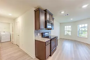 15214 Central Lakes Dr, Humble, TX 77396 - Photo 11