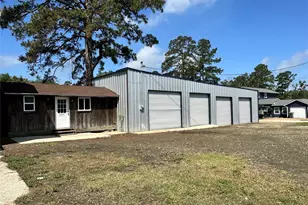 195 Lakeside Dr, Zavalla, TX 75980 - Photo 43