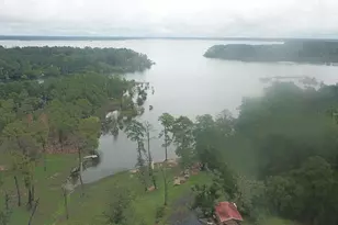 195 Lakeside Dr, Zavalla, TX 75980 - Photo 5