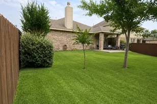 110 N Hawkhurst Cir, The Woodlands, TX 77354 - Photo 17