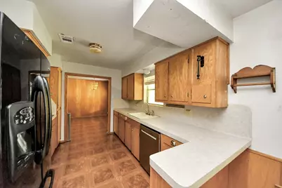 1013 Stevens Avenue, Conroe, TX 77301 - Photo 9