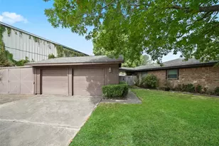 1319 Spillers Ln, Houston, TX 77043 - Photo 25