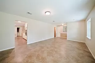 1319 Spillers Ln, Houston, TX 77043 - Photo 7