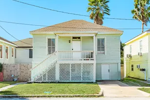 2015 36th St, Galveston, TX 77550 - Photo 1