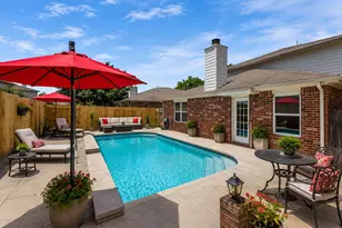 11819 S Brenton Knoll Dr, Tomball, TX 77375 - Photo 1