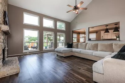 3239 Braesview Drive, Pearland, TX 77584 - Photo 9