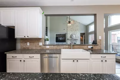 3239 Braesview Drive, Pearland, TX 77584 - Photo 5