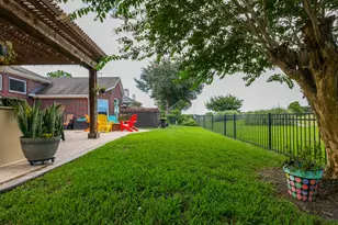 3239 Braesview Dr, Pearland, TX 77584 - Photo 31