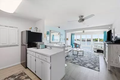 580 Pleasure Island Boulevard #224, Port Arthur, TX 77640 - Photo 9
