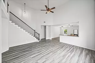 7327 Parkview Dr, Hitchcock, TX 77563 - Photo 3