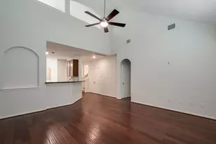 10019 Lynnwood Dr, Baytown, TX 77521 - Photo 15