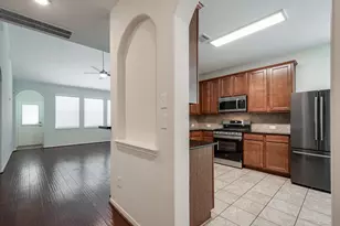 10019 Lynnwood Dr, Baytown, TX 77521 - Photo 11