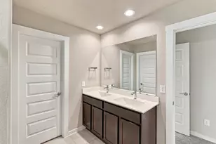 7510 Keystone Blossom Trl, Richmond, TX 77407 - Photo 9