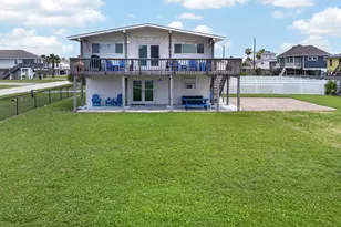 4019 Jackson Dr, Galveston, TX 77554 - Photo 1