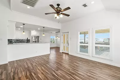 645 Warsaw Street, Hitchcock, TX 77563 - Photo 9