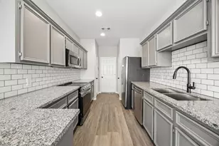 16555 Pentonshire Ln, Houston, TX 77090 - Photo 7