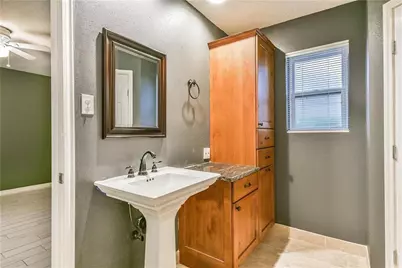 10427 Eagle Glen Drive, Houston, TX 77041 - Photo 9