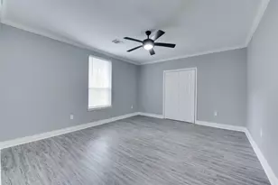 10622 Rustling Oaks Dr, Conroe, TX 77303 - Photo 15