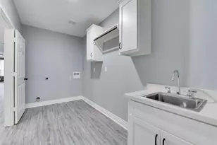 10622 Rustling Oaks Dr, Conroe, TX 77303 - Photo 13