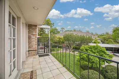 2238 S Piney Point Road #204, Houston, TX 77063 - Photo 9